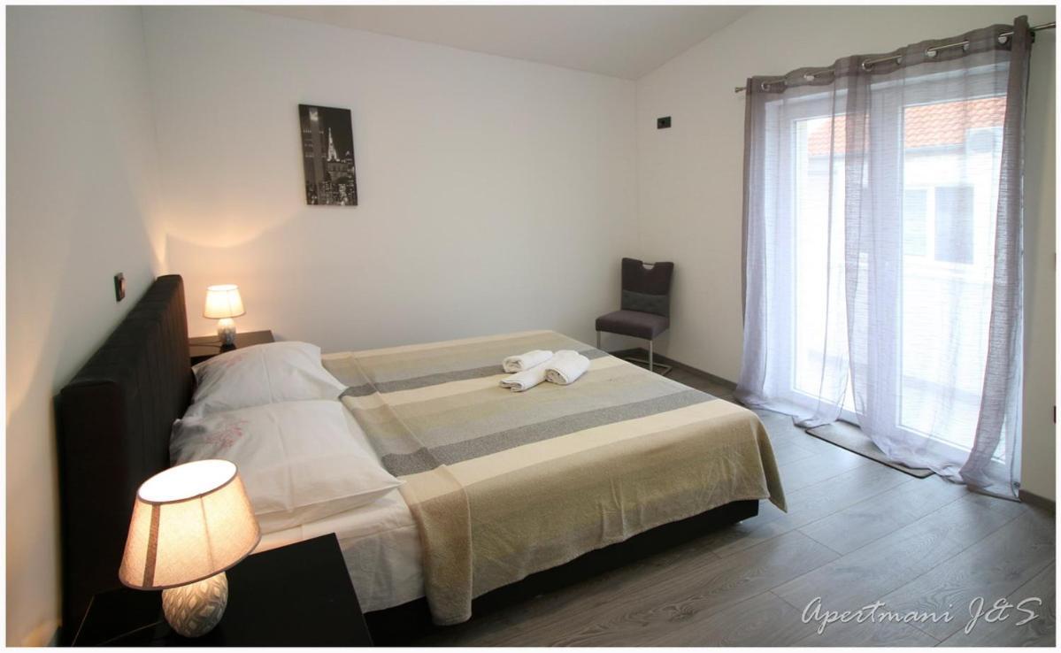 Apartmani Jere&Sara Primosten Luaran gambar